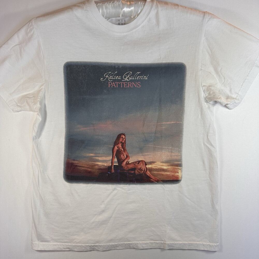 Kelsea Ballerini patterns Concert Tee XS